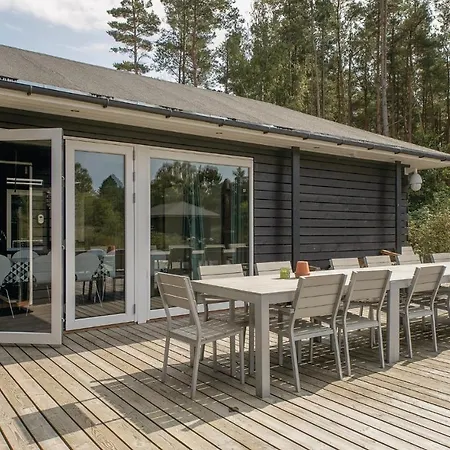 Five Bedroom Holiday In Hébergement de vacances Hadsund