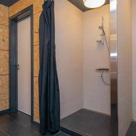 Hébergement de vacances Five Bedroom Holiday In Hadsund