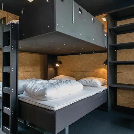 Five Bedroom Holiday In *
