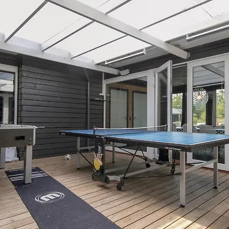Hébergement de vacances Five Bedroom Holiday In *